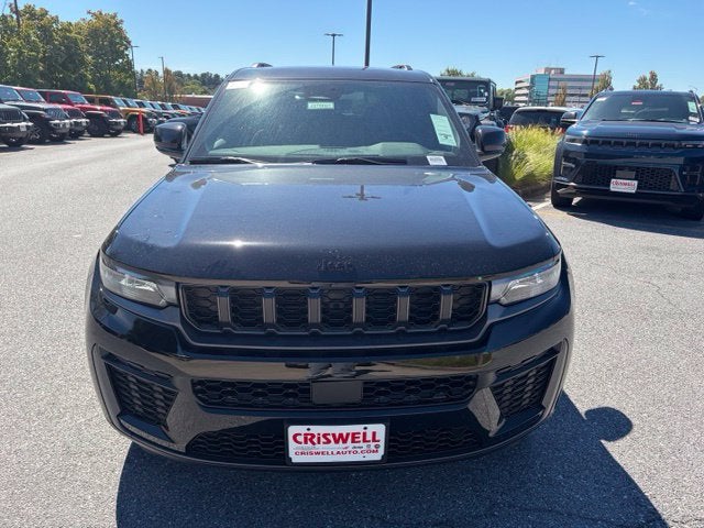2027 Jeep Grand Cherokee GRAND CHEROKEE LAREDO ALTITUDE 4X4