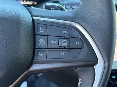 2027 Jeep Grand Cherokee GRAND CHEROKEE LAREDO ALTITUDE 4X4