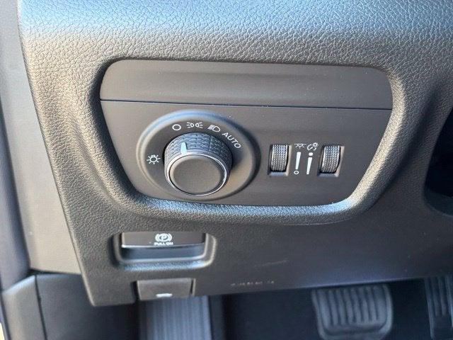 2027 Jeep Grand Cherokee GRAND CHEROKEE LAREDO ALTITUDE 4X4