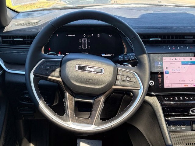 2027 Jeep Grand Cherokee GRAND CHEROKEE LAREDO ALTITUDE 4X4