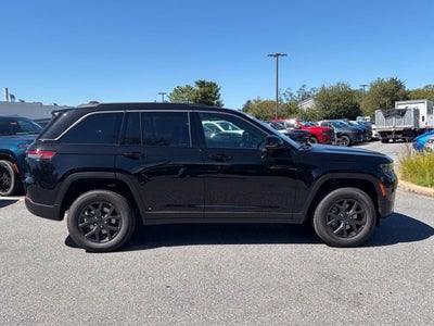 2027 Jeep Grand Cherokee GRAND CHEROKEE LAREDO ALTITUDE 4X4