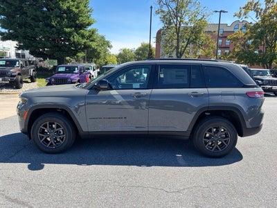 2027 Jeep Grand Cherokee GRAND CHEROKEE LAREDO ALTITUDE 4X4