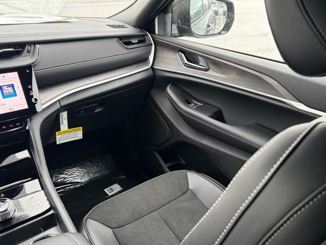 2026 Jeep Grand Cherokee GRAND CHEROKEE ALTITUDE 4X4