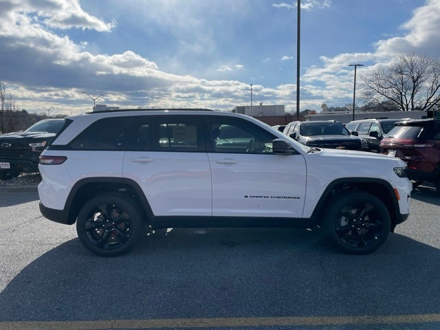 2025 Jeep Grand Cherokee GRAND CHEROKEE LIMITED 4X4
