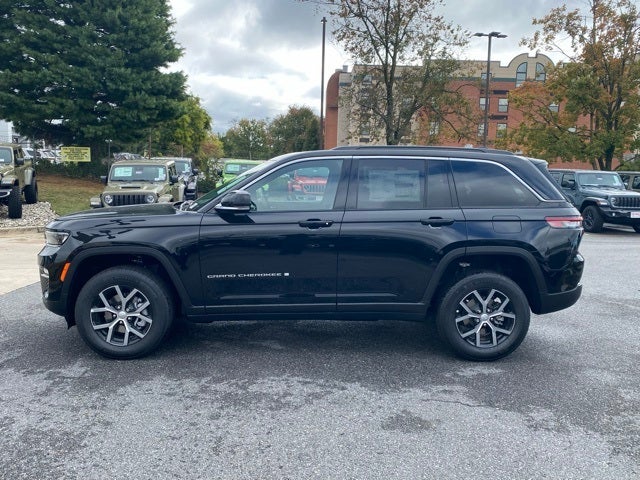 2025 Jeep Grand Cherokee GRAND CHEROKEE LIMITED 4X4