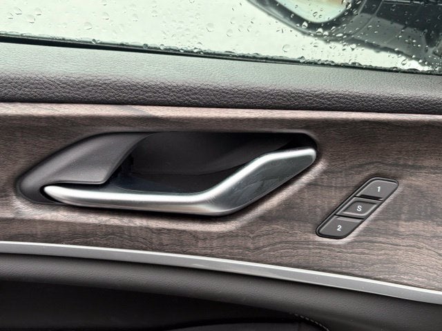2027 Jeep Grand Cherokee GRAND CHEROKEE LIMITED RESERVE 4X4