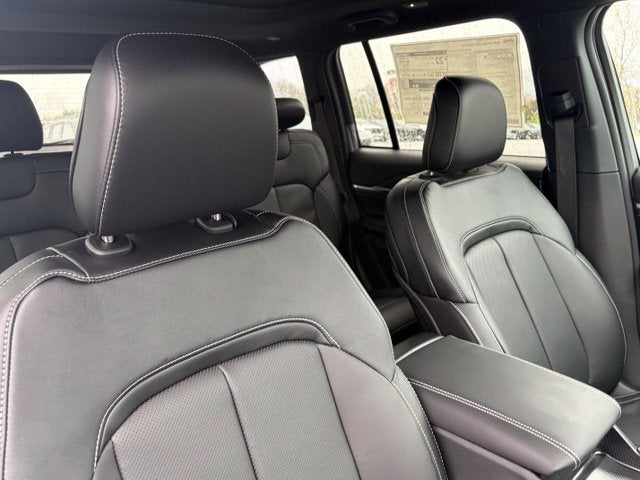 2027 Jeep Grand Cherokee GRAND CHEROKEE LIMITED RESERVE 4X4