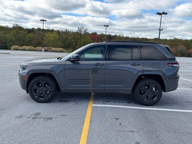 2027 Jeep Grand Cherokee GRAND CHEROKEE LIMITED RESERVE 4X4