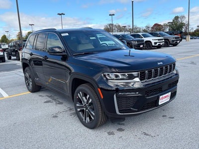 2027 Jeep Grand Cherokee GRAND CHEROKEE LIMITED 4X4