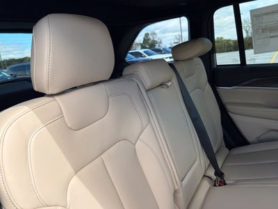 2027 Jeep Grand Cherokee GRAND CHEROKEE LIMITED 4X4
