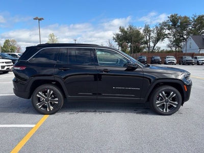 2027 Jeep Grand Cherokee GRAND CHEROKEE LIMITED 4X4