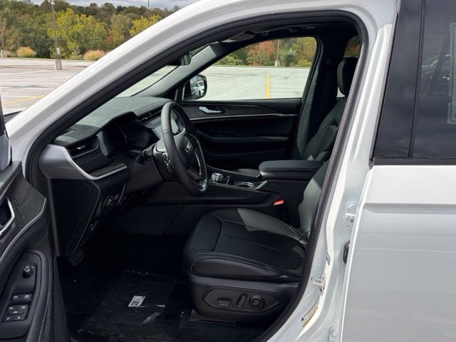 2027 Jeep Grand Cherokee GRAND CHEROKEE LIMITED 4X4