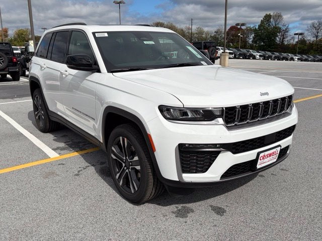 2027 Jeep Grand Cherokee GRAND CHEROKEE LIMITED 4X4