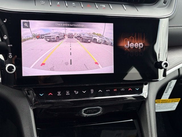 2027 Jeep Grand Cherokee GRAND CHEROKEE LIMITED 4X4