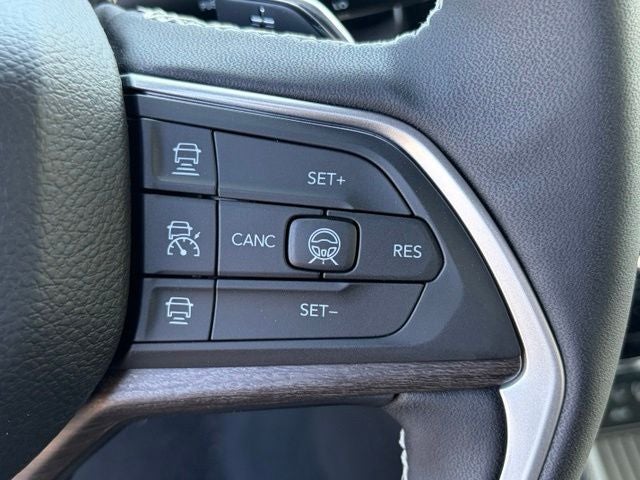 2026 Jeep Grand Cherokee GRAND CHEROKEE LIMITED RESERVE 4X4