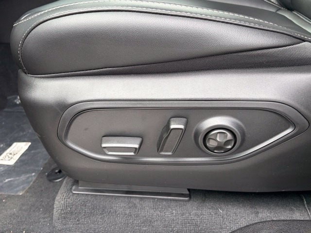 2027 Jeep Grand Cherokee GRAND CHEROKEE LIMITED 4X4