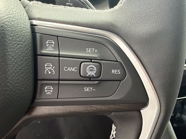 2027 Jeep Grand Cherokee GRAND CHEROKEE LIMITED 4X4