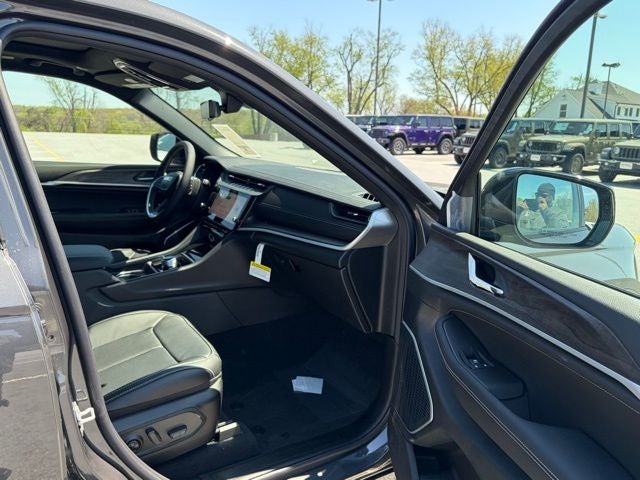 2026 Jeep Grand Cherokee GRAND CHEROKEE LIMITED RESERVE 4X4