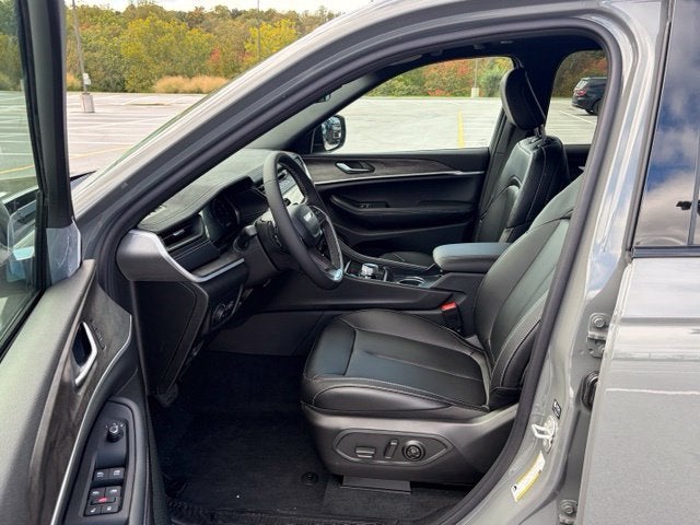 2027 Jeep Grand Cherokee GRAND CHEROKEE LIMITED 4X4