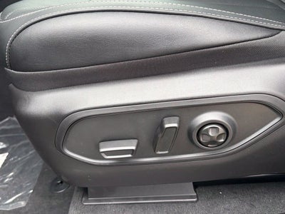 2027 Jeep Grand Cherokee GRAND CHEROKEE LIMITED RESERVE 4X4
