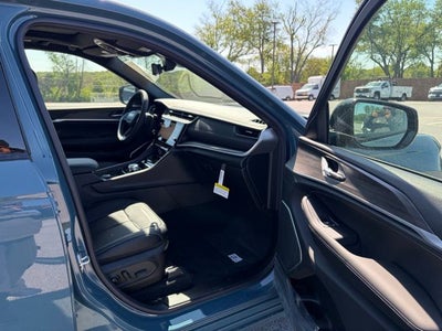 2026 Jeep Grand Cherokee GRAND CHEROKEE LIMITED RESERVE 4X4