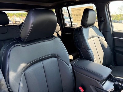 2026 Jeep Grand Cherokee GRAND CHEROKEE LIMITED RESERVE 4X4