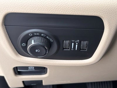 2027 Jeep Grand Cherokee GRAND CHEROKEE LIMITED 4X4