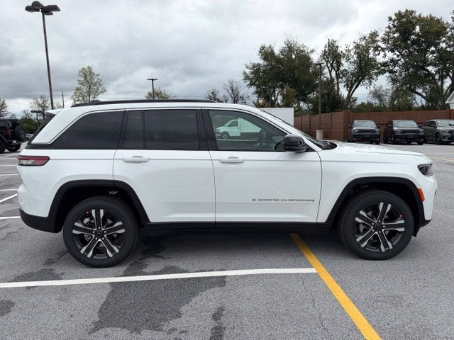 2027 Jeep Grand Cherokee GRAND CHEROKEE LIMITED 4X4