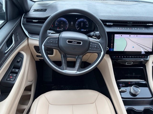 2027 Jeep Grand Cherokee GRAND CHEROKEE LIMITED 4X4