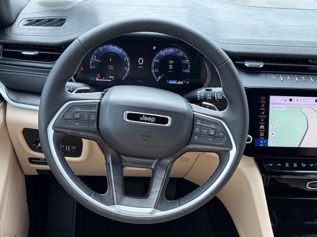 2027 Jeep Grand Cherokee GRAND CHEROKEE LIMITED 4X4