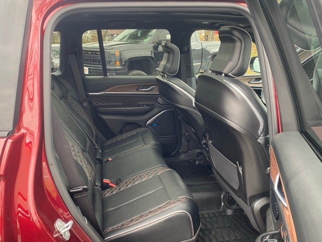 2022 Jeep Grand Cherokee Summit 4x4