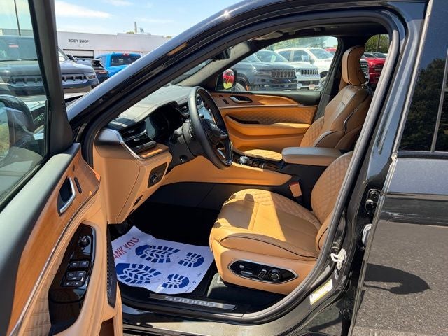 2023 Jeep Grand Cherokee Summit Reserve 4x4