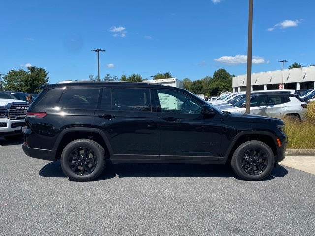 2025 Jeep Grand Cherokee GRAND CHEROKEE L ALTITUDE X 4X4
