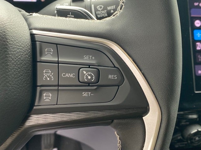 2025 Jeep Grand Cherokee L Altitude 4x4