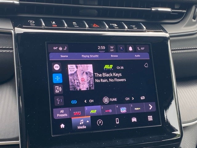 2025 Jeep Grand Cherokee L Altitude 4x4