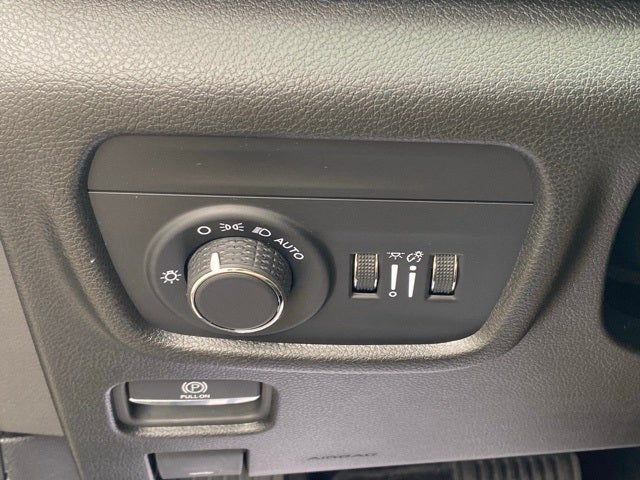 2025 Jeep Grand Cherokee L Altitude 4x4