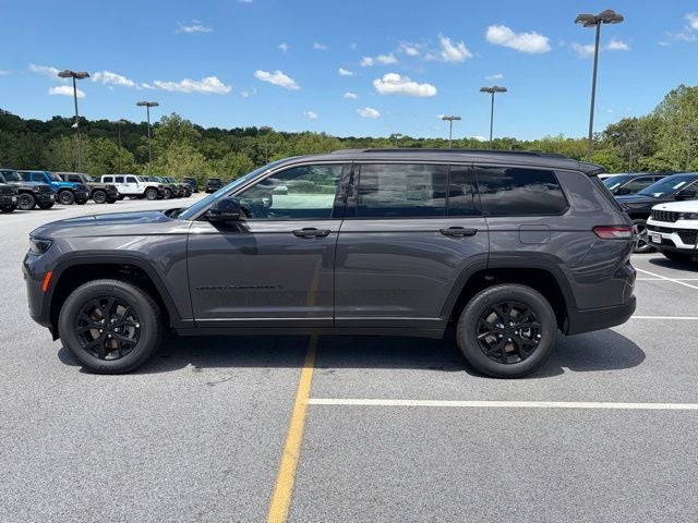 2026 Jeep Grand Cherokee GRAND CHEROKEE L LAREDO ALTITUDE 4X4