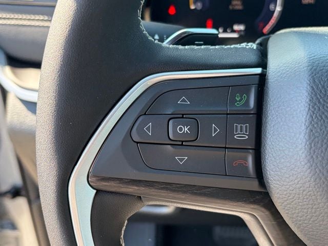 2026 Jeep Grand Cherokee GRAND CHEROKEE L LAREDO ALTITUDE 4X4