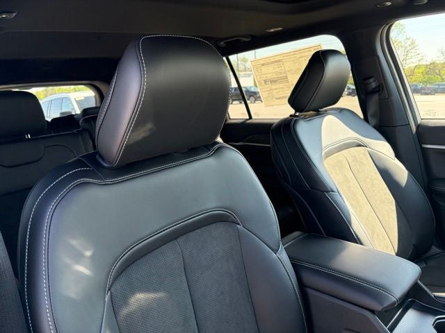 2026 Jeep Grand Cherokee GRAND CHEROKEE L LAREDO ALTITUDE 4X4