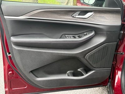 2026 Jeep Grand Cherokee GRAND CHEROKEE L LAREDO ALTITUDE 4X4