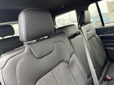 2026 Jeep Grand Cherokee GRAND CHEROKEE L LAREDO ALTITUDE 4X4