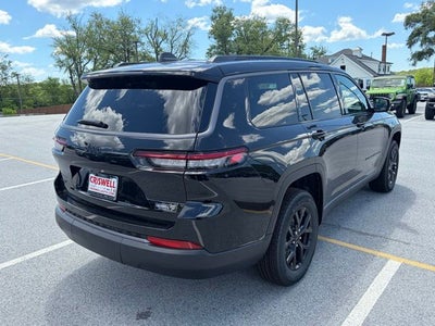 2026 Jeep Grand Cherokee GRAND CHEROKEE L LAREDO ALTITUDE 4X4