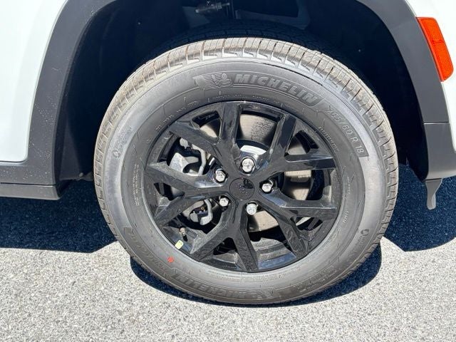 2026 Jeep Grand Cherokee GRAND CHEROKEE L LAREDO ALTITUDE 4X4