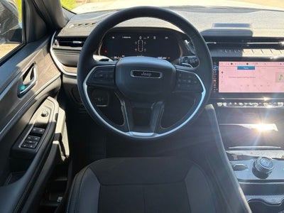 2026 Jeep Grand Cherokee GRAND CHEROKEE L LAREDO ALTITUDE 4X4