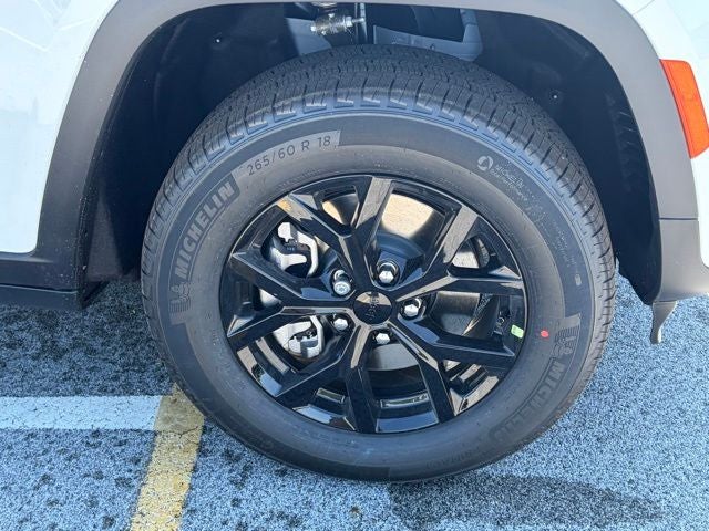2026 Jeep Grand Cherokee GRAND CHEROKEE L LAREDO ALTITUDE 4X4