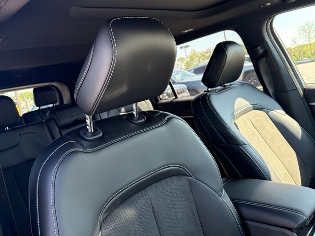 2026 Jeep Grand Cherokee GRAND CHEROKEE L LAREDO ALTITUDE 4X4