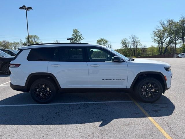 2026 Jeep Grand Cherokee GRAND CHEROKEE L LAREDO ALTITUDE 4X4