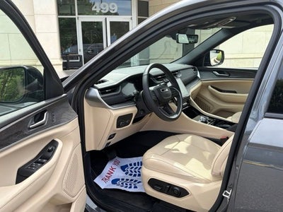 2023 Jeep Grand Cherokee L Limited 4x4