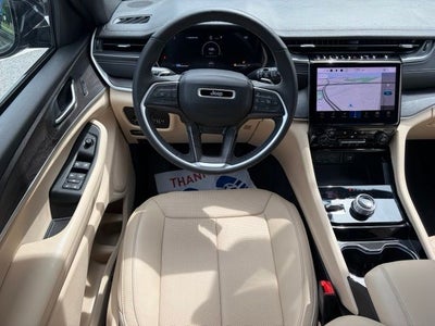 2023 Jeep Grand Cherokee L Limited 4x4
