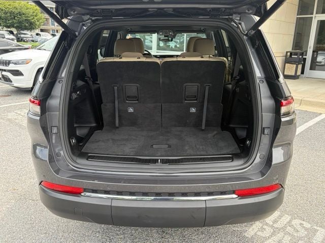2023 Jeep Grand Cherokee L Limited 4x4